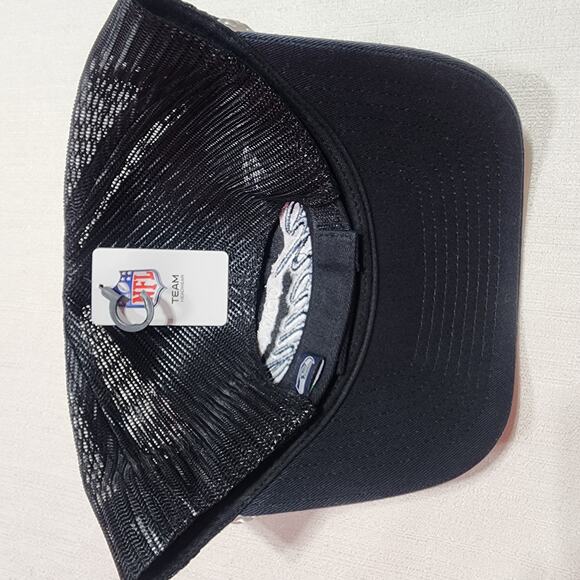 Seattle Seahawks hat By Team apparel - Picture 6 of 7